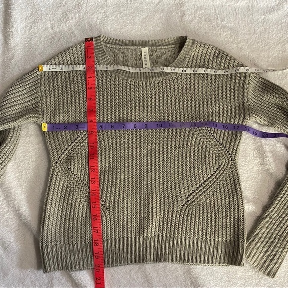 Aeropostale Knit Light Gray Long sleeves Women's Sweater - Size XS - Picture 10 of 12